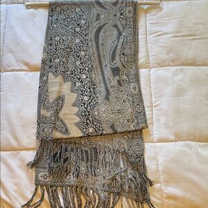Elegant Paisley Fringe Scarf